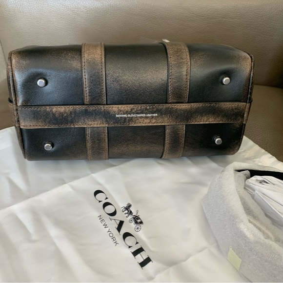 Coach Loved Leather Compass 25 Duffle Bag Black Tan Zip Top Detachable Strap NWT - Picture 11 of 16